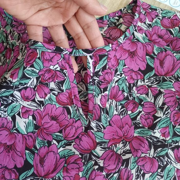 FLOWERED BLOUSE FOR WOMEN SIZE SMALL - Picture 2 of 10